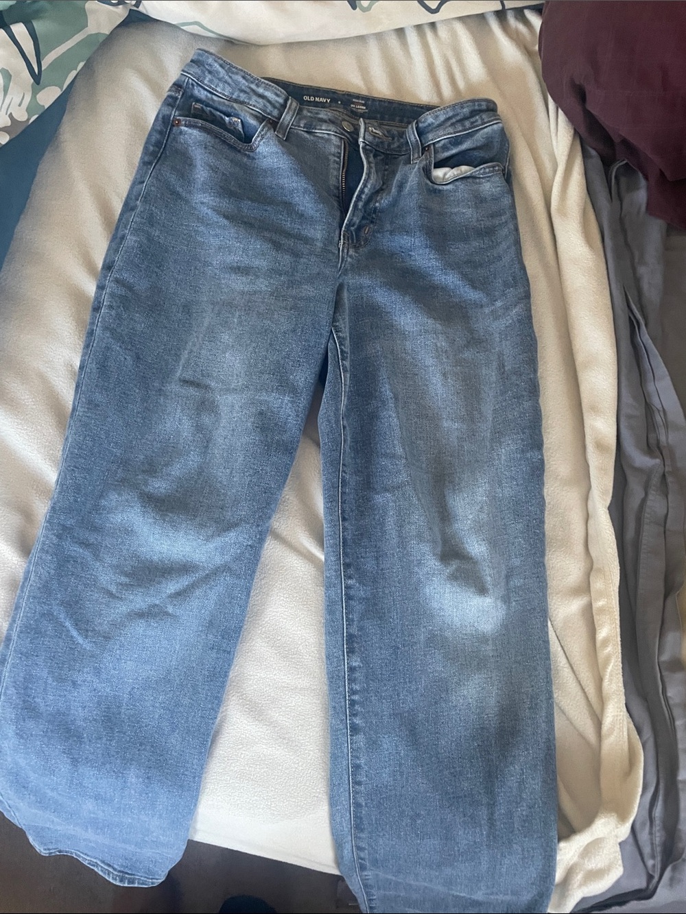 Old Navy Wide-Leg Jeans in Light Blue Wash